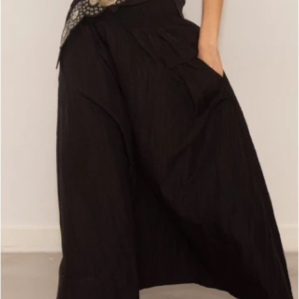 Flowing Black Maxi Skirt with Hidden Pockets